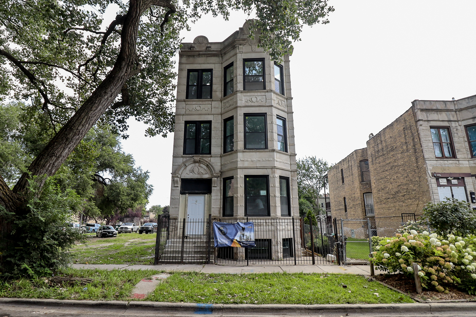 1505 S Spaulding Avenue Property Photo 1