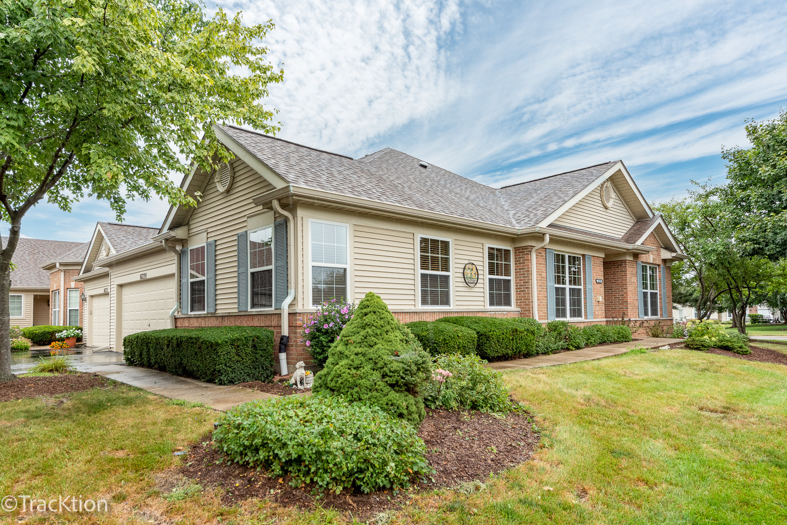 16220 Tomahawk Lake Court Property Photo 1