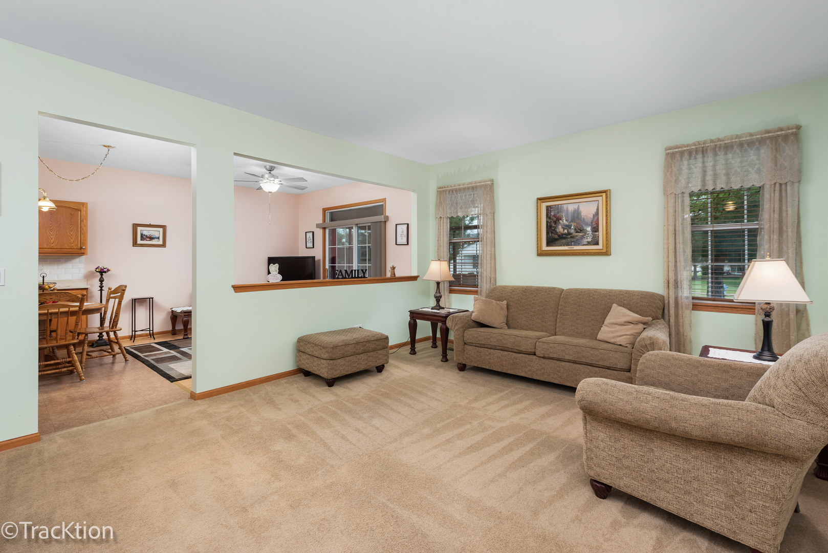 16220 Tomahawk Lake Court Property Photo 2