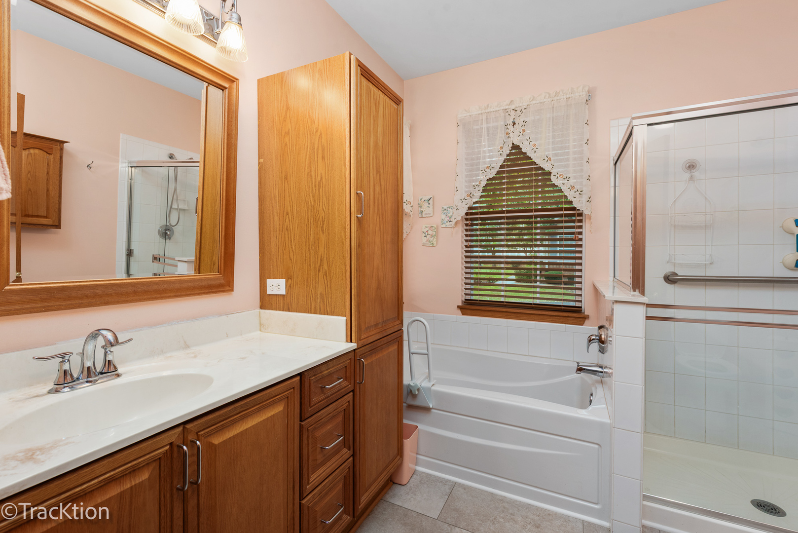 16220 Tomahawk Lake Court Property Photo 10