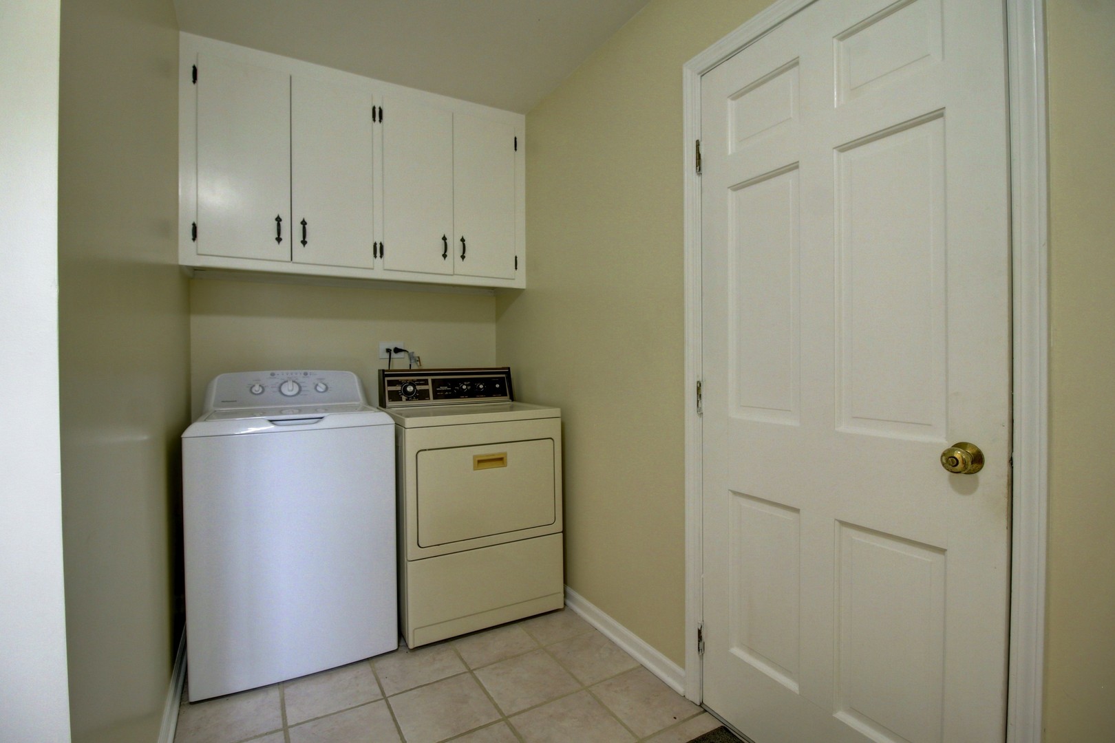 853 Dorset Drive Property Photo 22