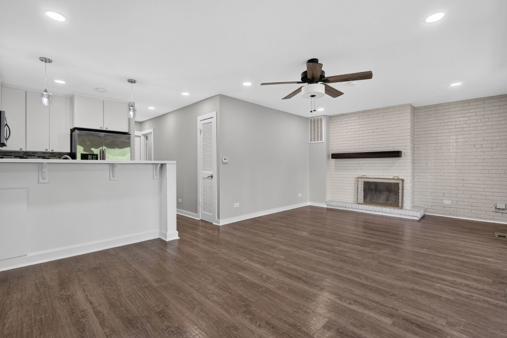5518 E Lake Drive 90-c Property Photo 6