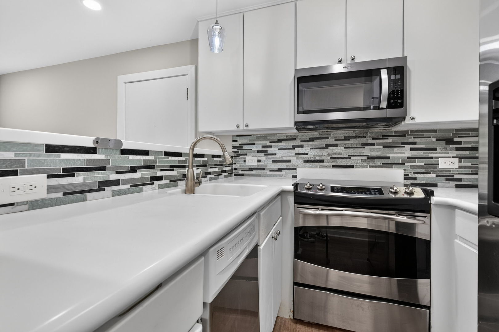 5518 E Lake Drive 90-c Property Photo 10