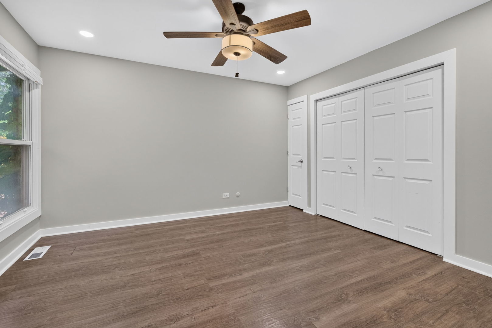 5518 E Lake Drive 90-c Property Photo 12