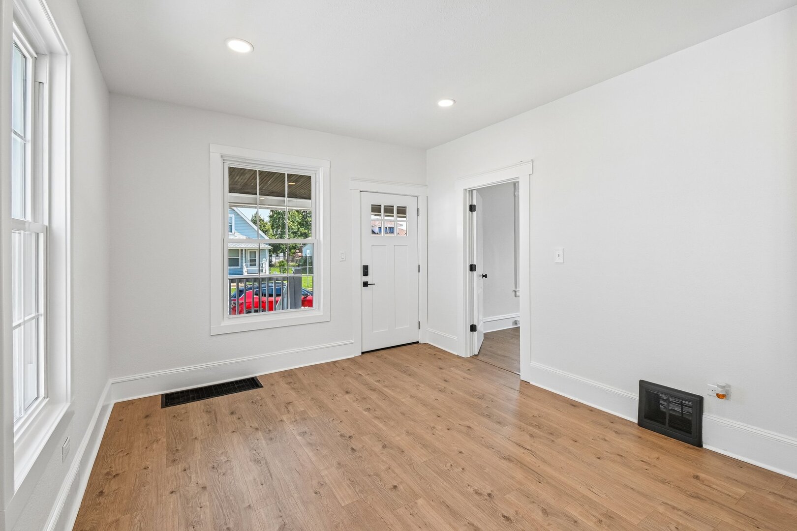 411 Leach Avenue Property Photo 2