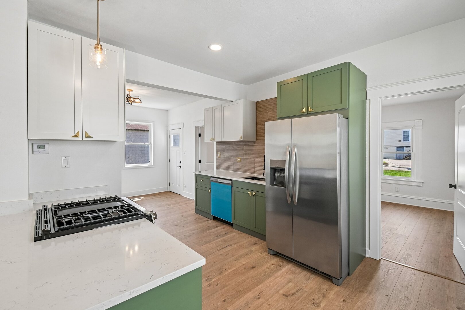 411 Leach Avenue Property Photo 4