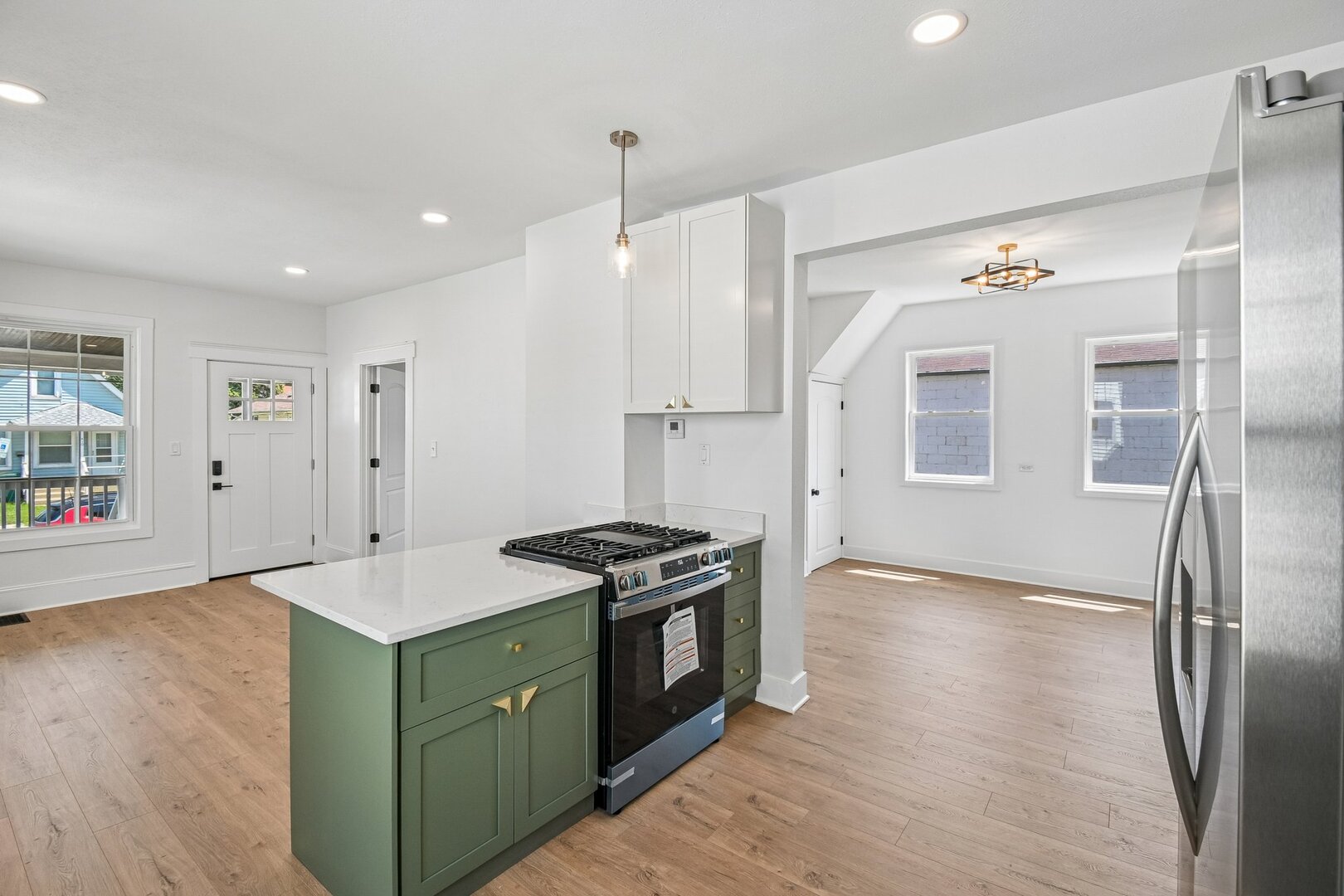 411 Leach Avenue Property Photo 6