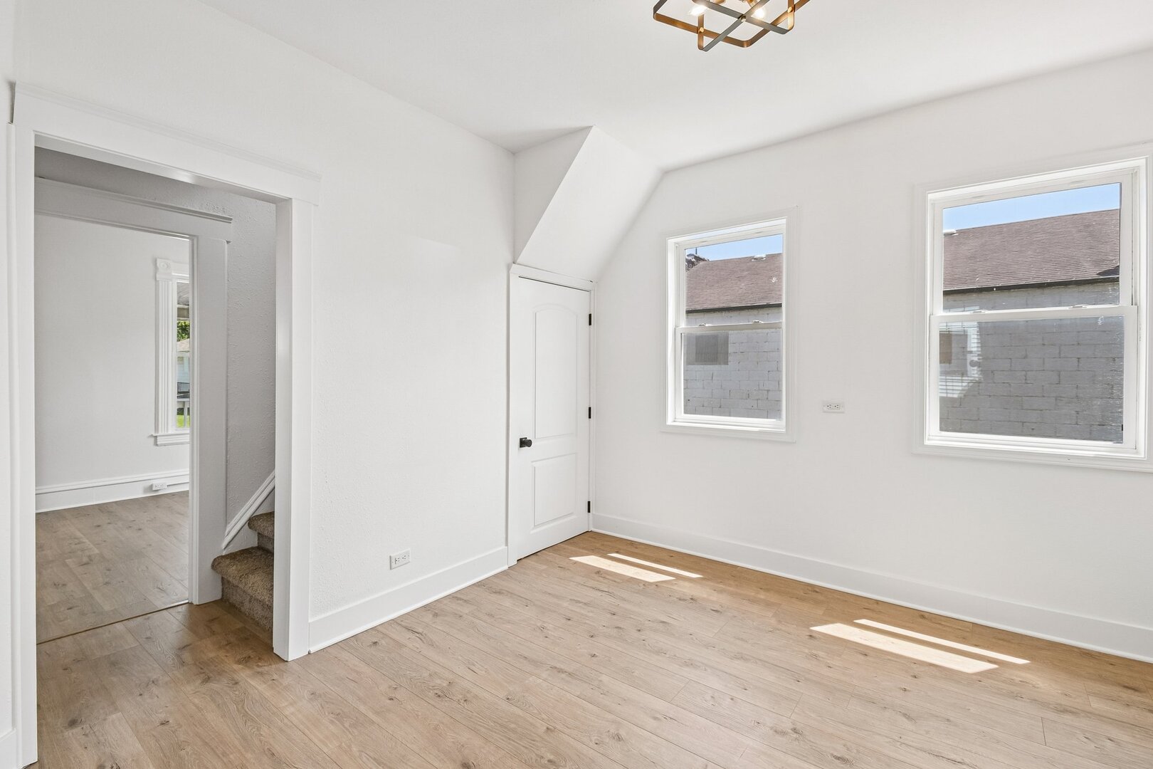 411 Leach Avenue Property Photo 7