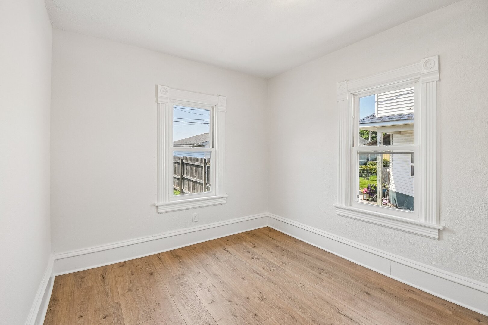 411 Leach Avenue Property Photo 9