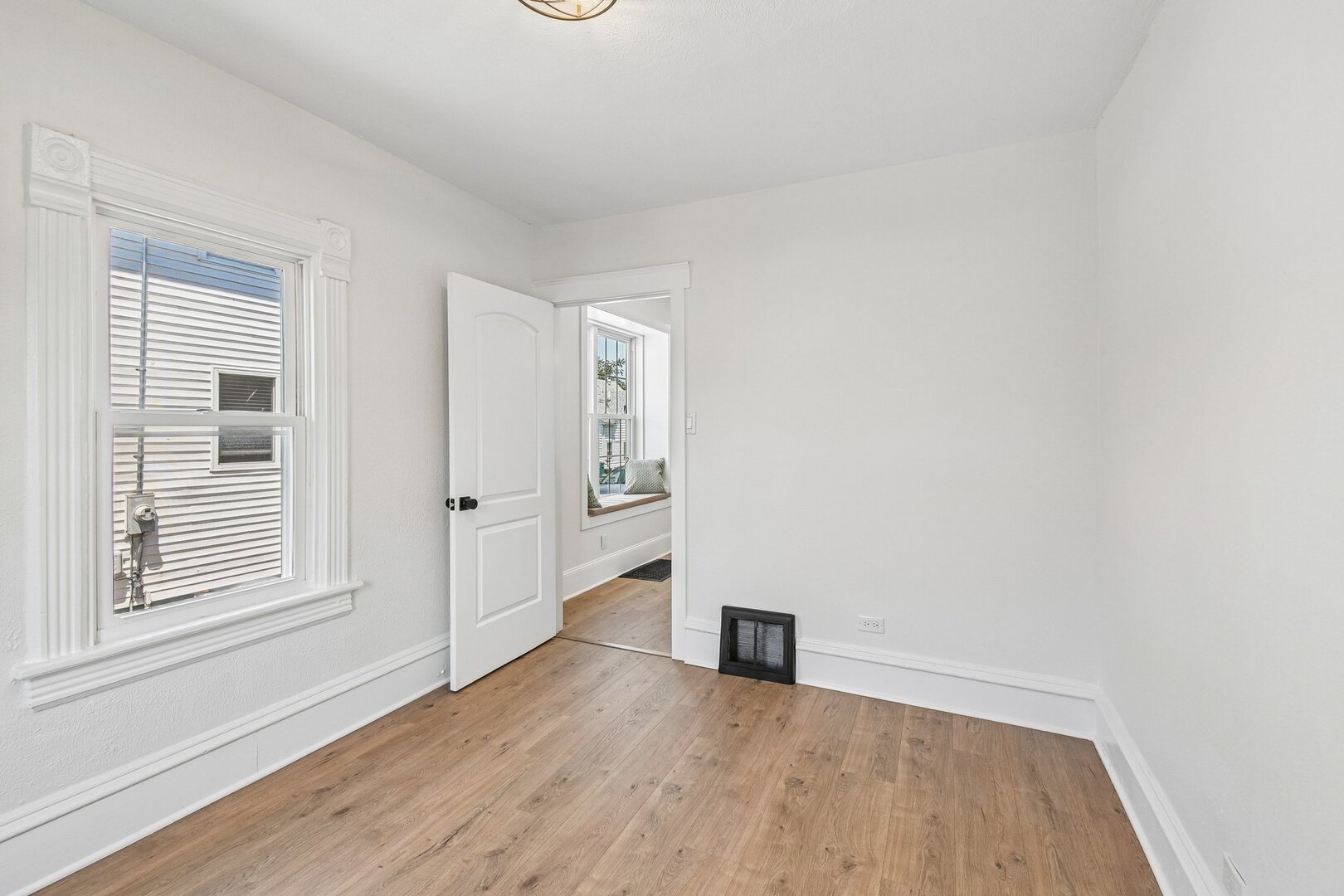 411 Leach Avenue Property Photo 10