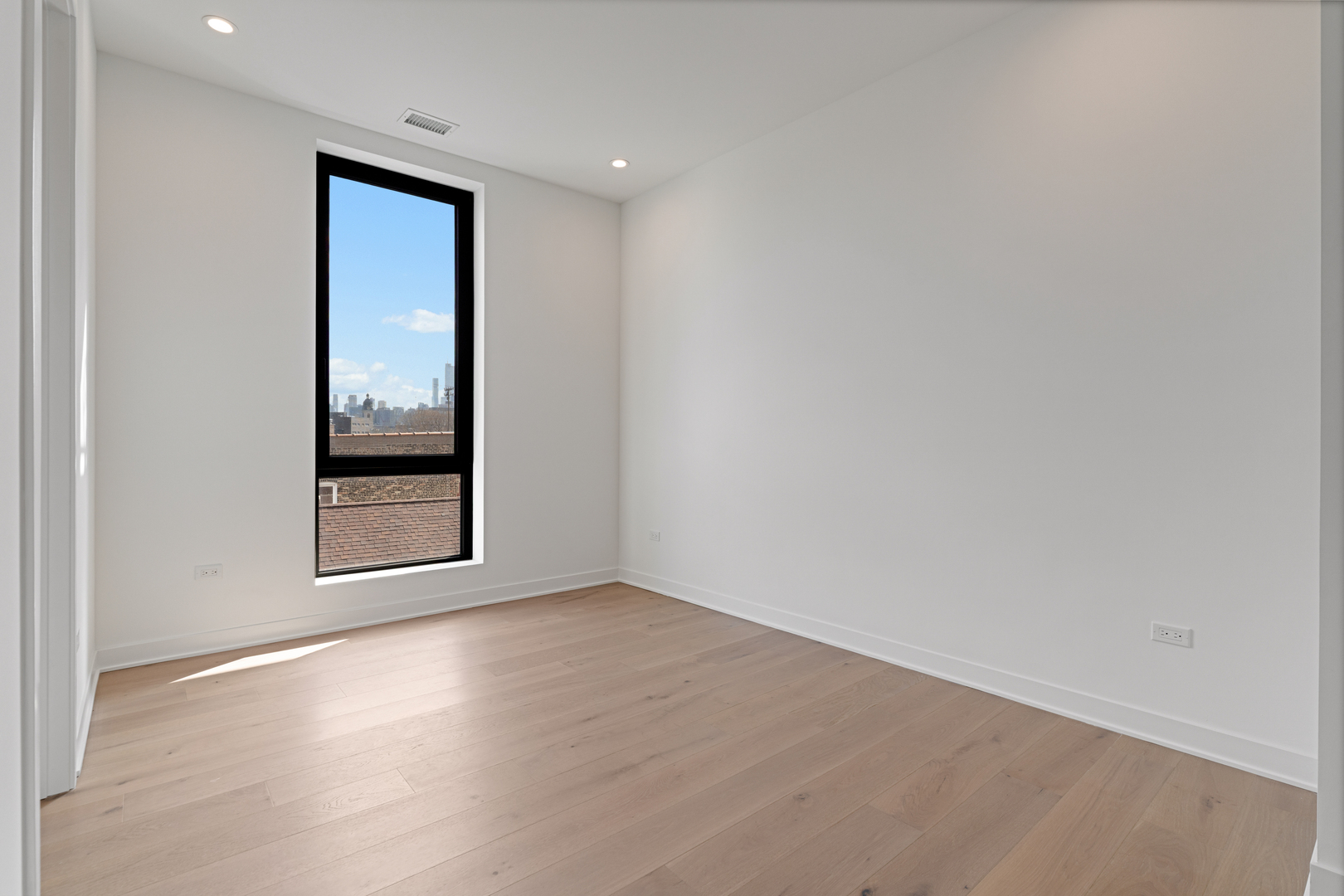 1340 W Chestnut Street 401 Property Photo 26
