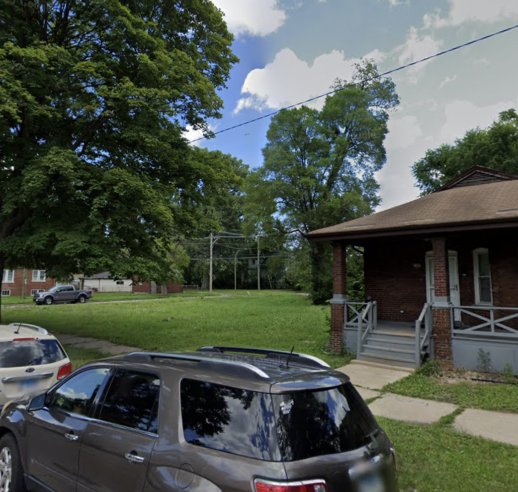 11805 S Peoria Street Property Photo 2