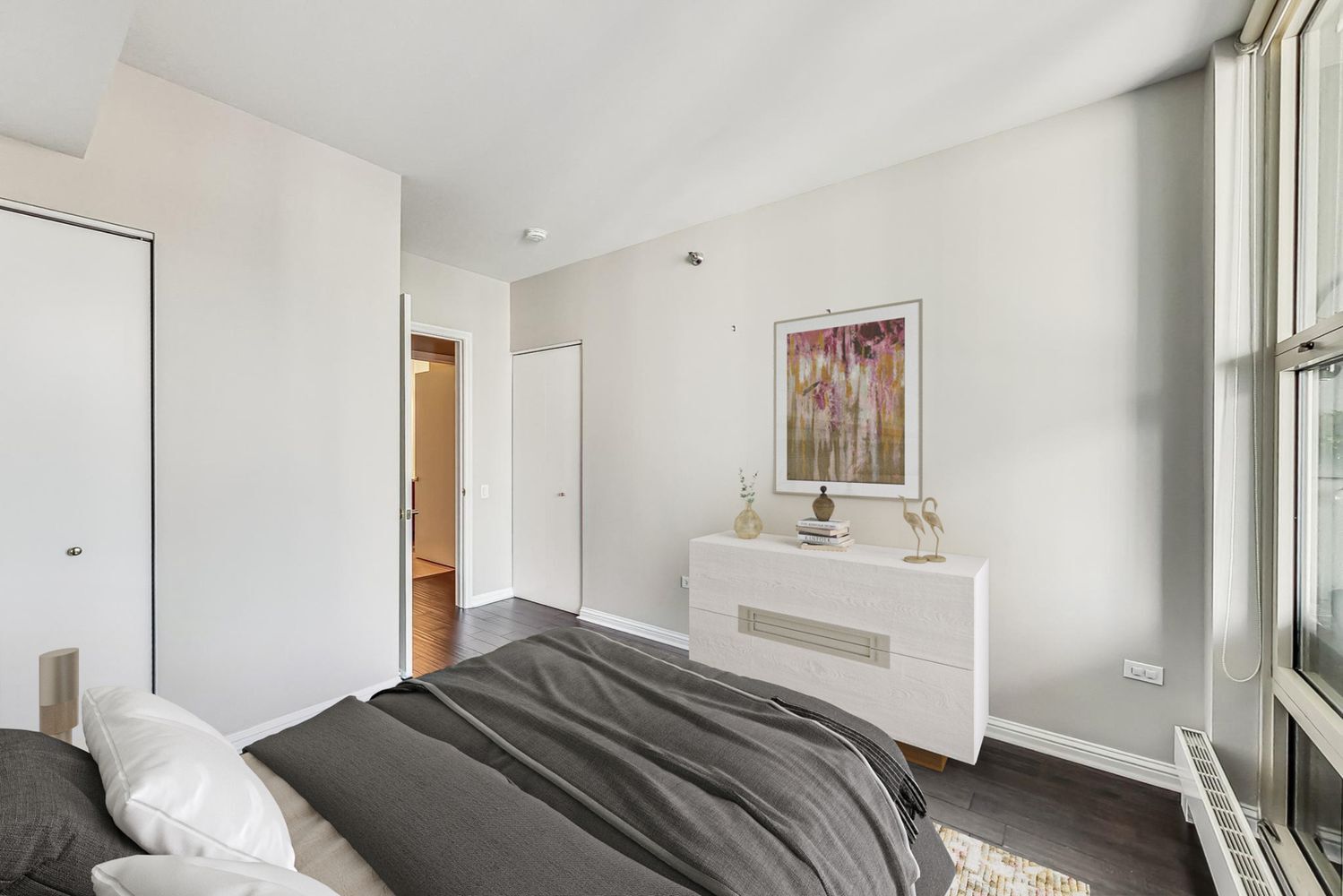 25 E Superior Street 1703 Property Photo 15