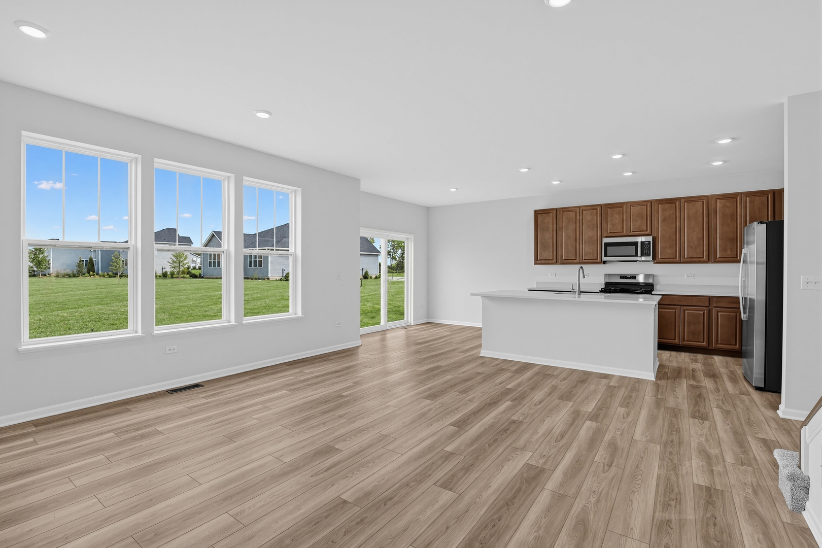 340 Cold Spring Street Property Photo 6