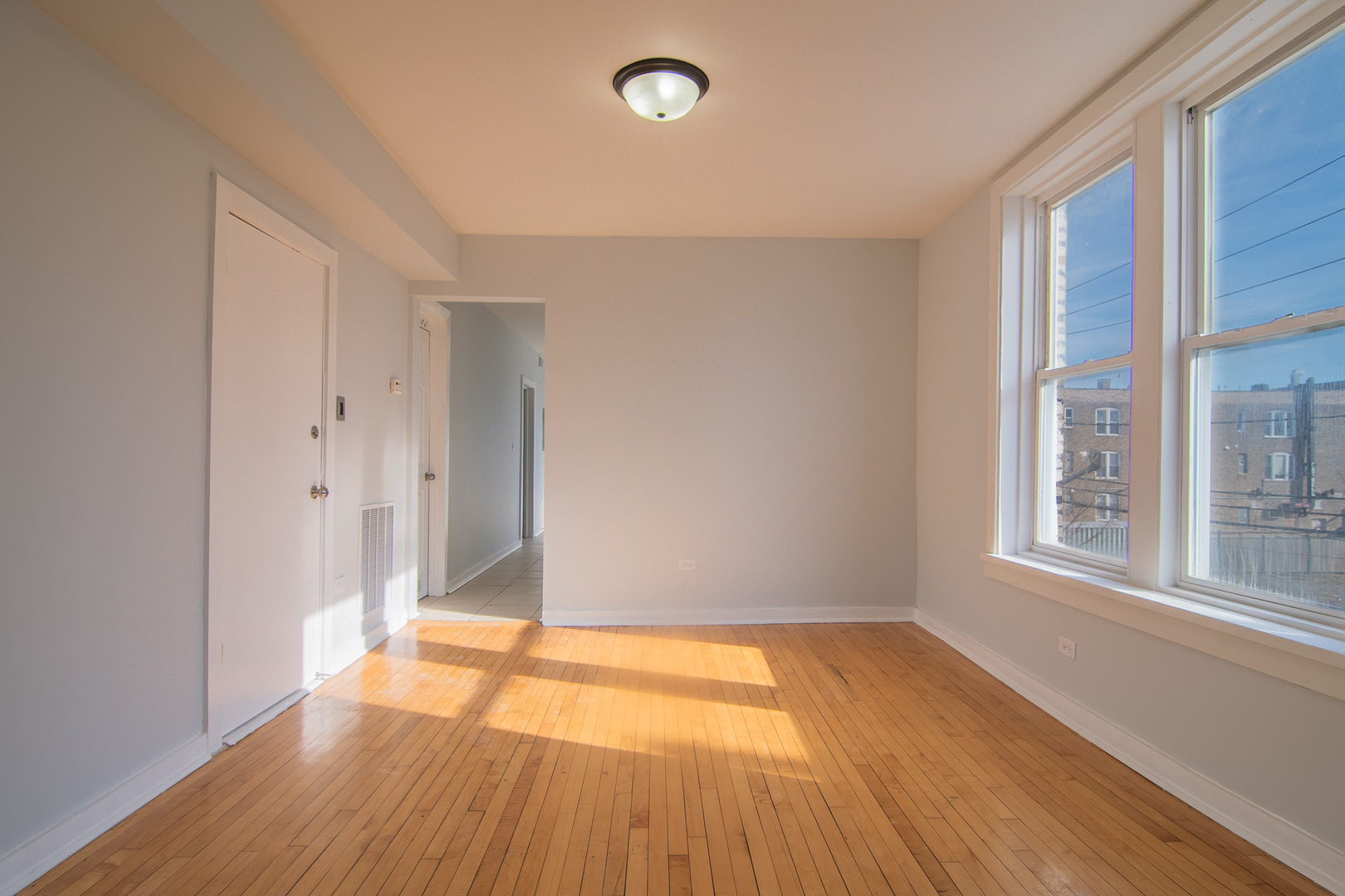 1141 S Francisco Avenue 3f Property Photo 6