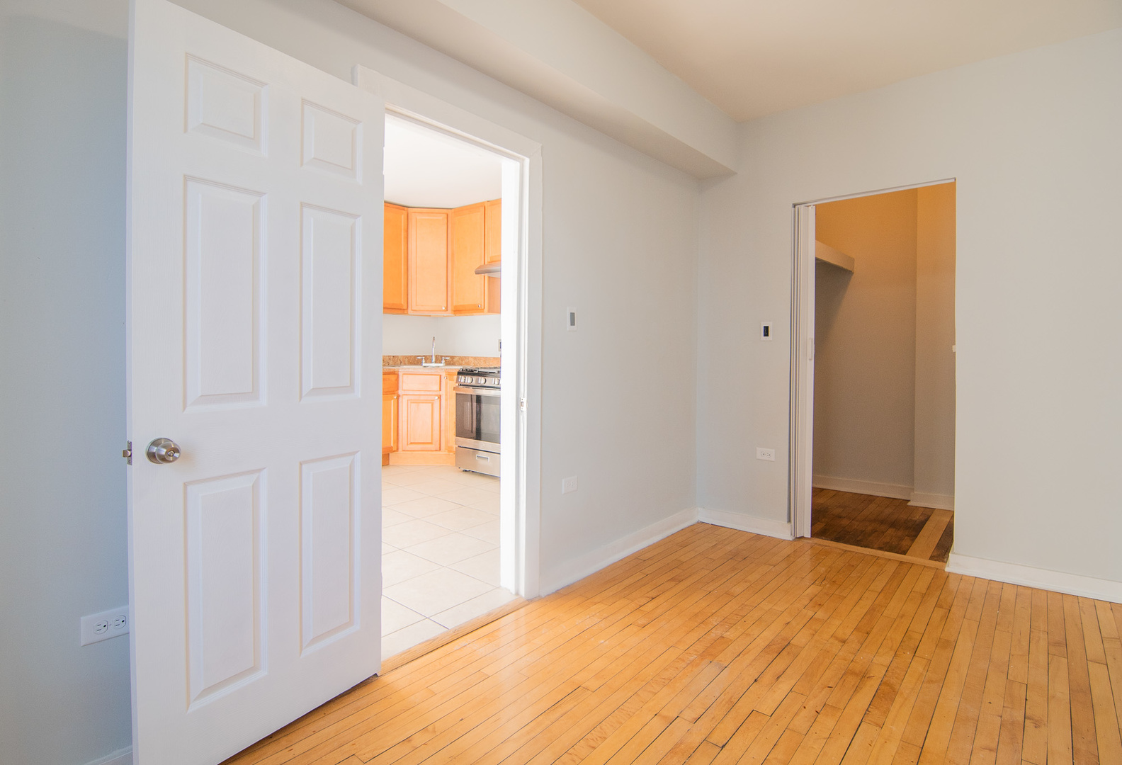 1141 S Francisco Avenue 3f Property Photo 10
