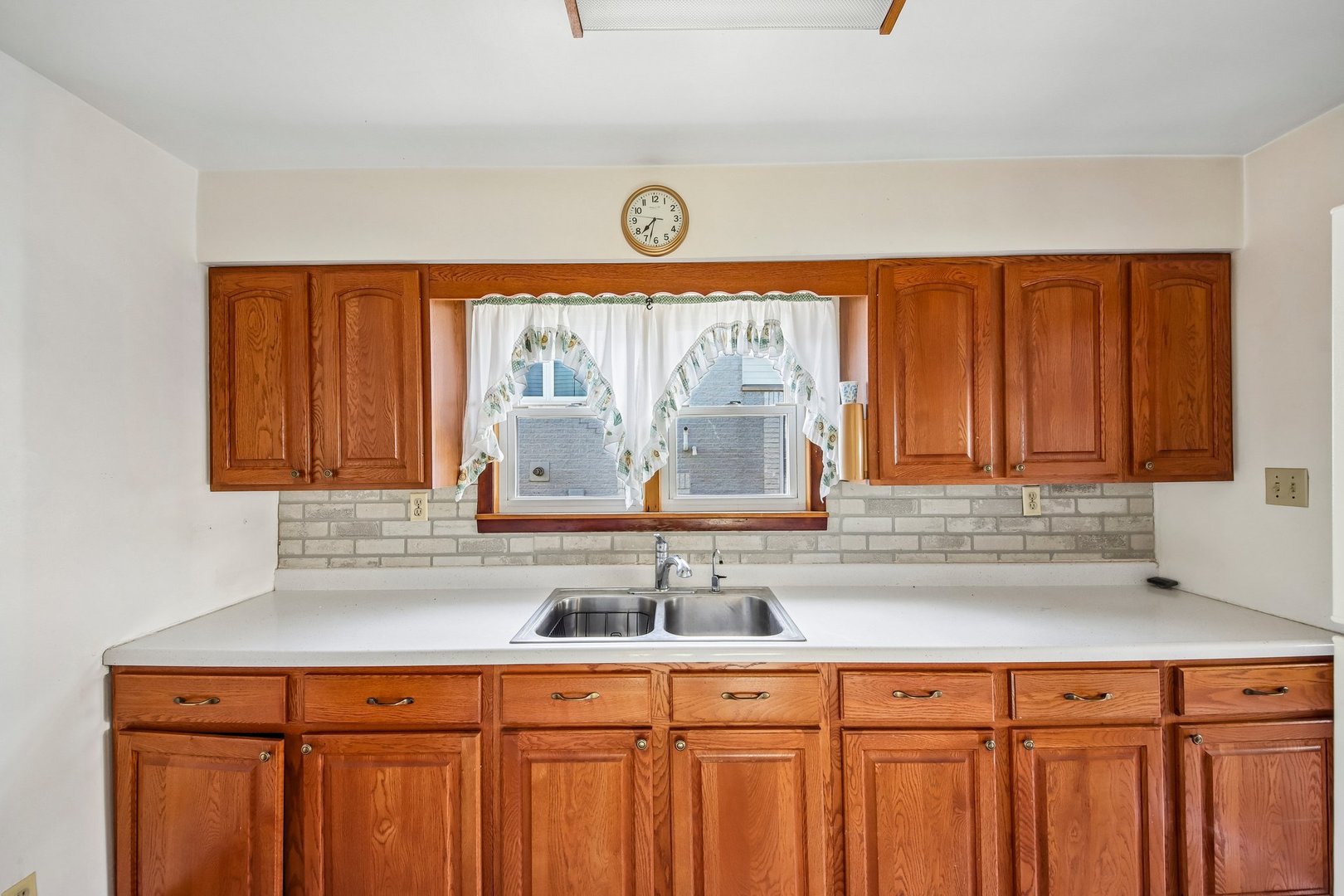 6502 Chester Avenue Property Photo 11
