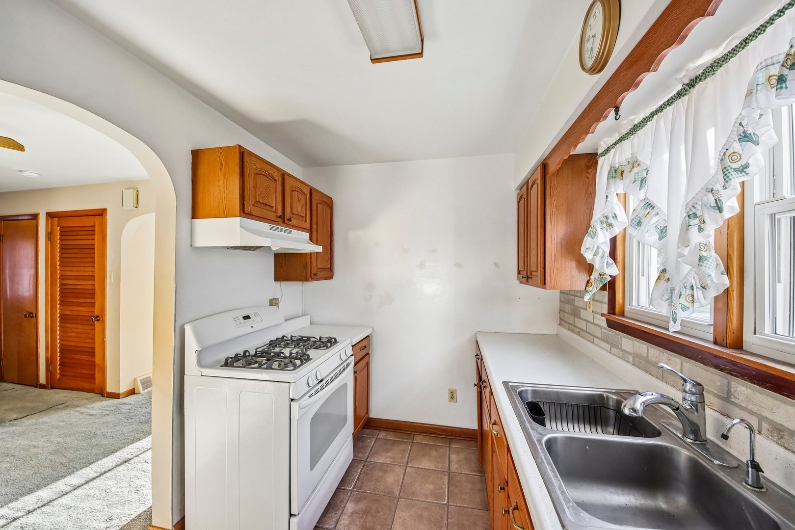 6502 Chester Avenue Property Photo 13