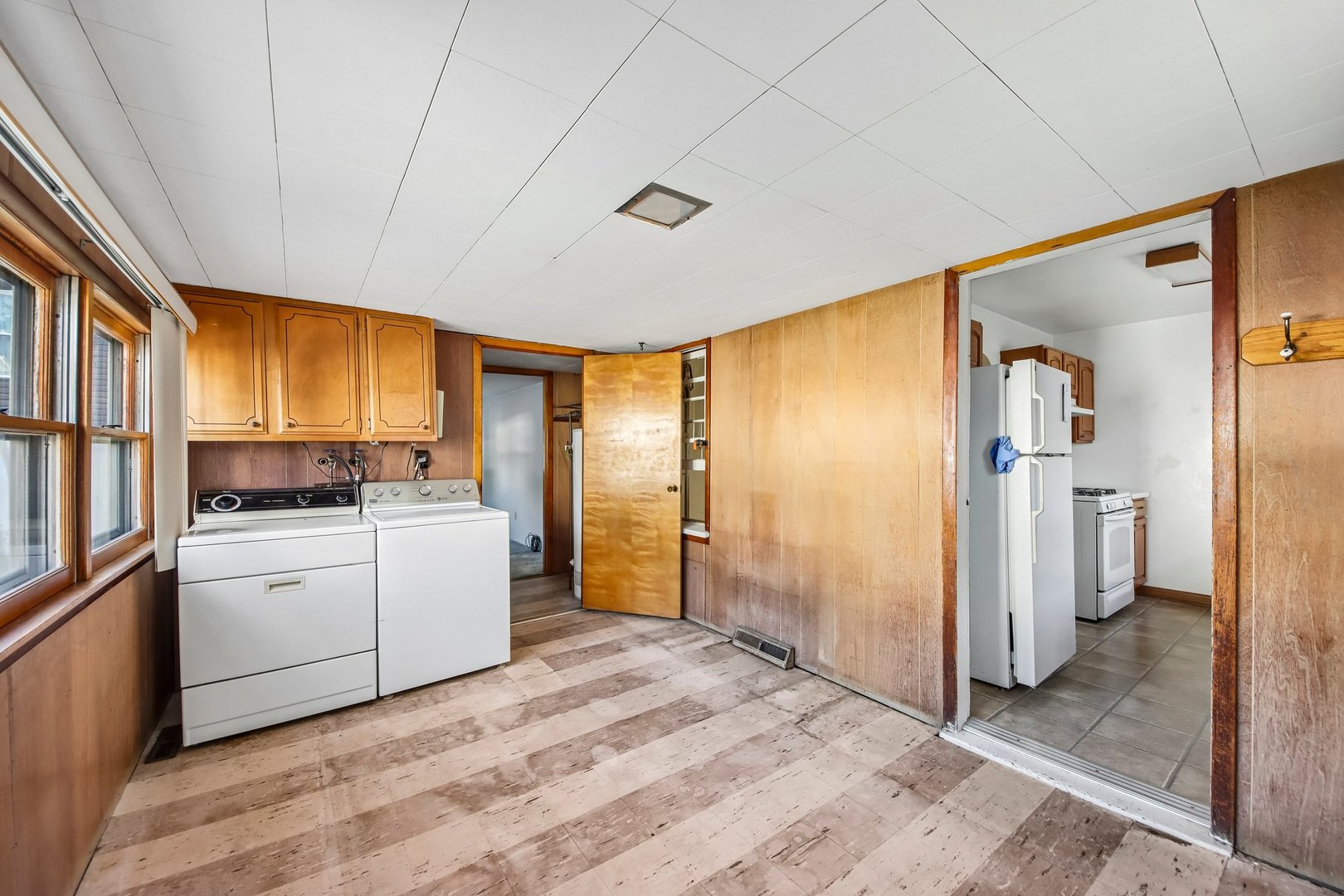6502 Chester Avenue Property Photo 28