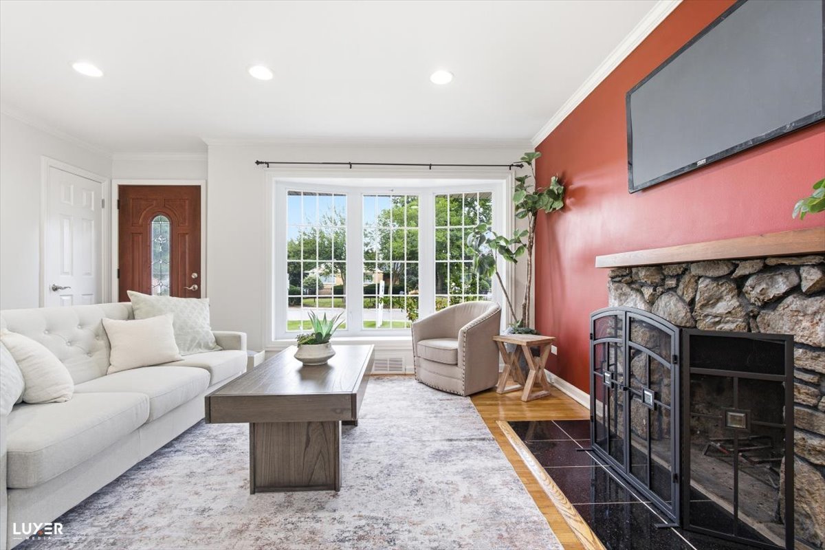 2 Washington Street Property Photo 5