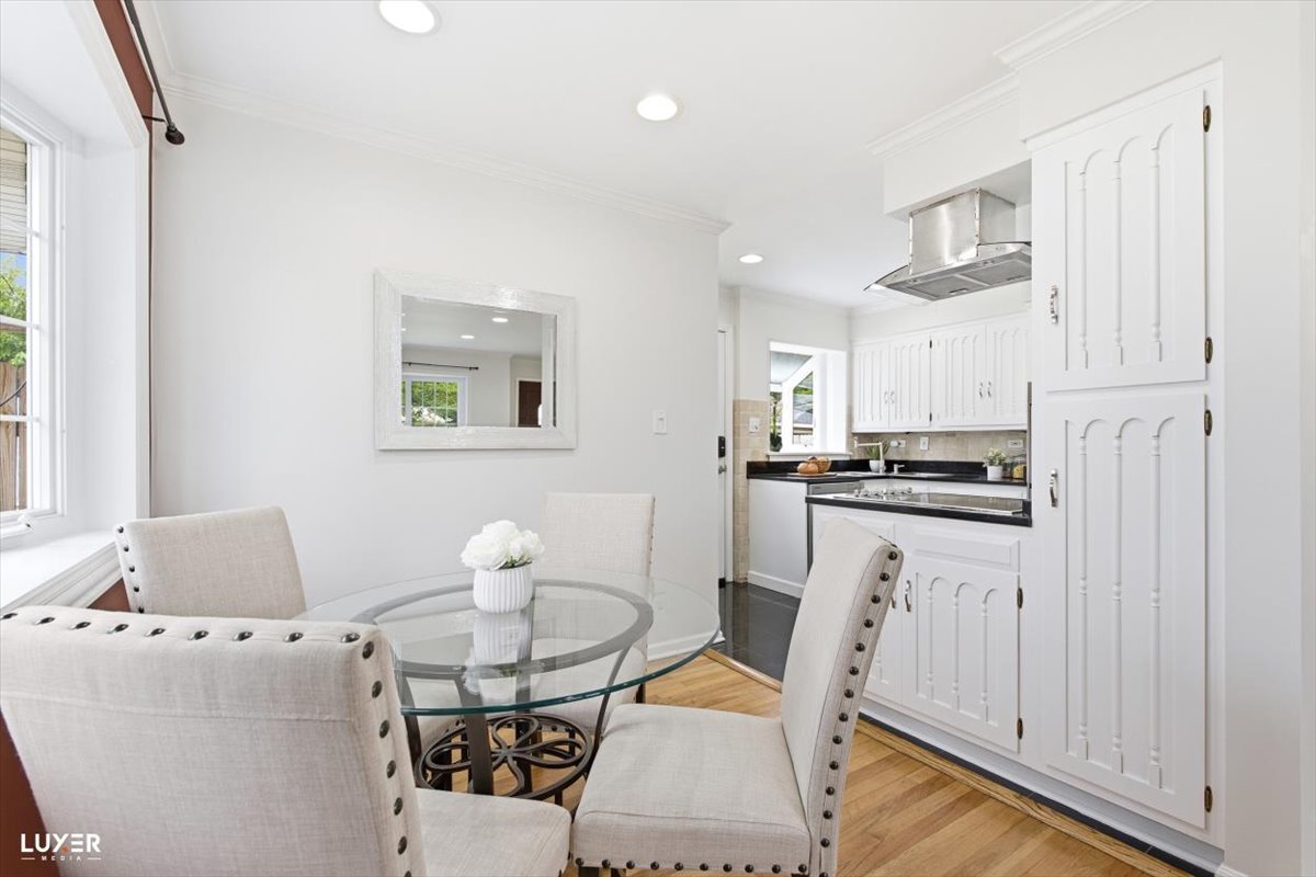 2 Washington Street Property Photo 6