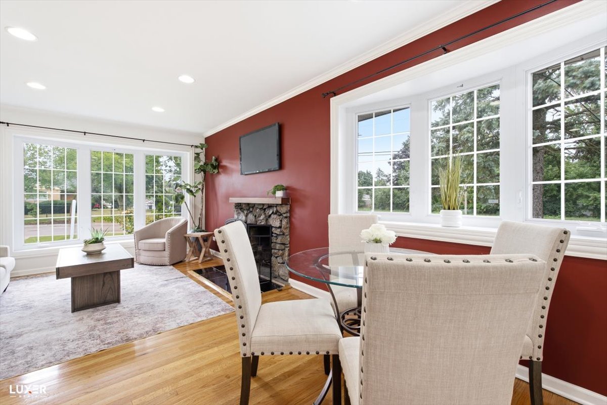 2 Washington Street Property Photo 7