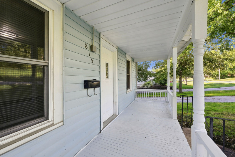 815 N High Street Property Photo 6