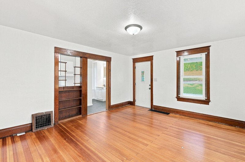 815 N High Street Property Photo 10