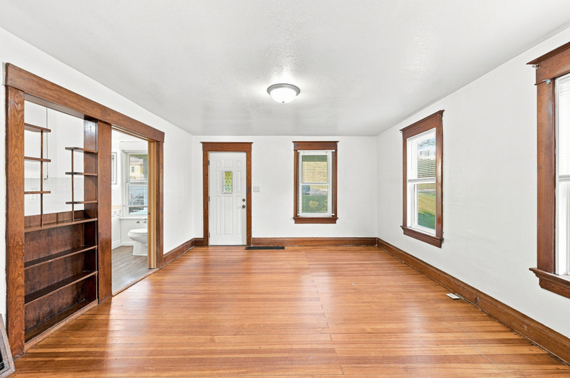 815 N High Street Property Photo 11