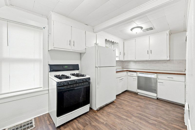 815 N High Street Property Photo 14