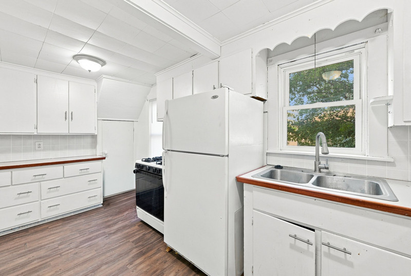 815 N High Street Property Photo 16