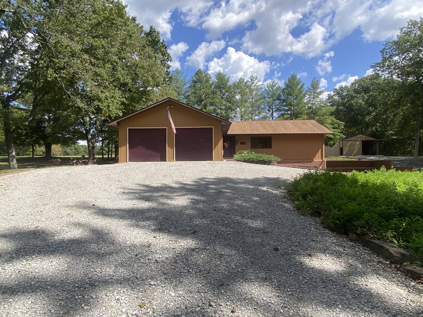 5702 N Thompsonville Road Property Photo 2