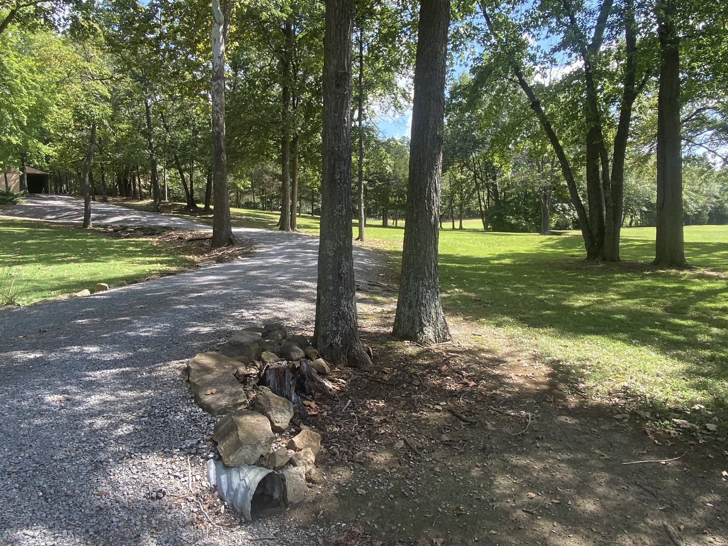 5702 N Thompsonville Road Property Photo 4