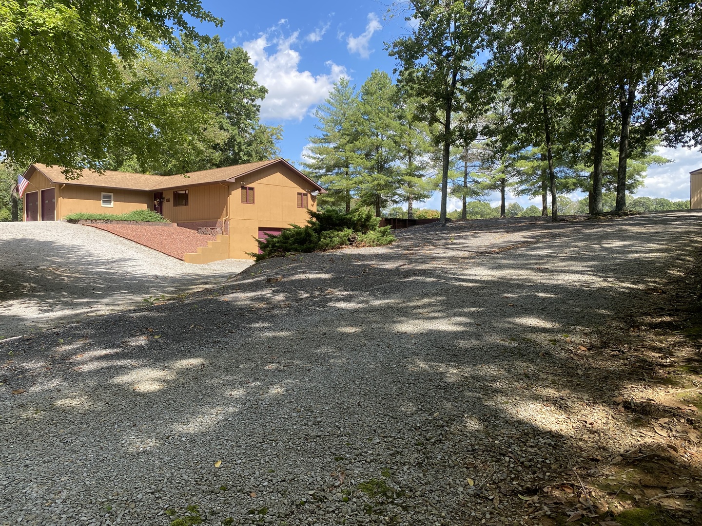 5702 N Thompsonville Road Property Photo 10