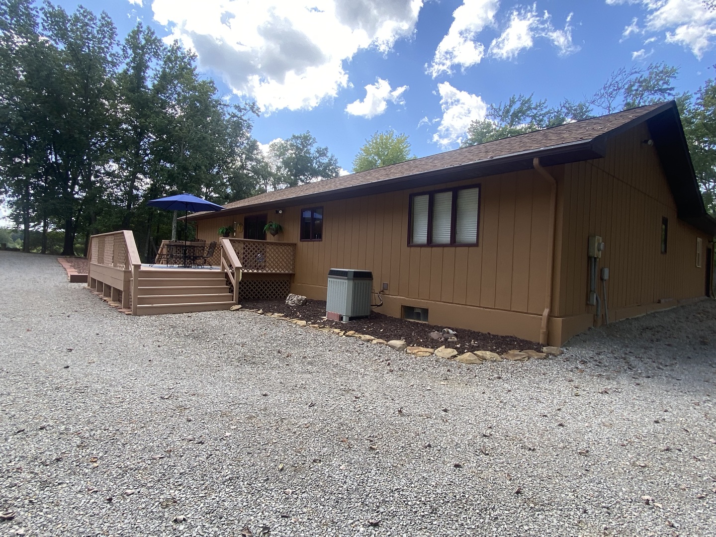 5702 N Thompsonville Road Property Photo 37