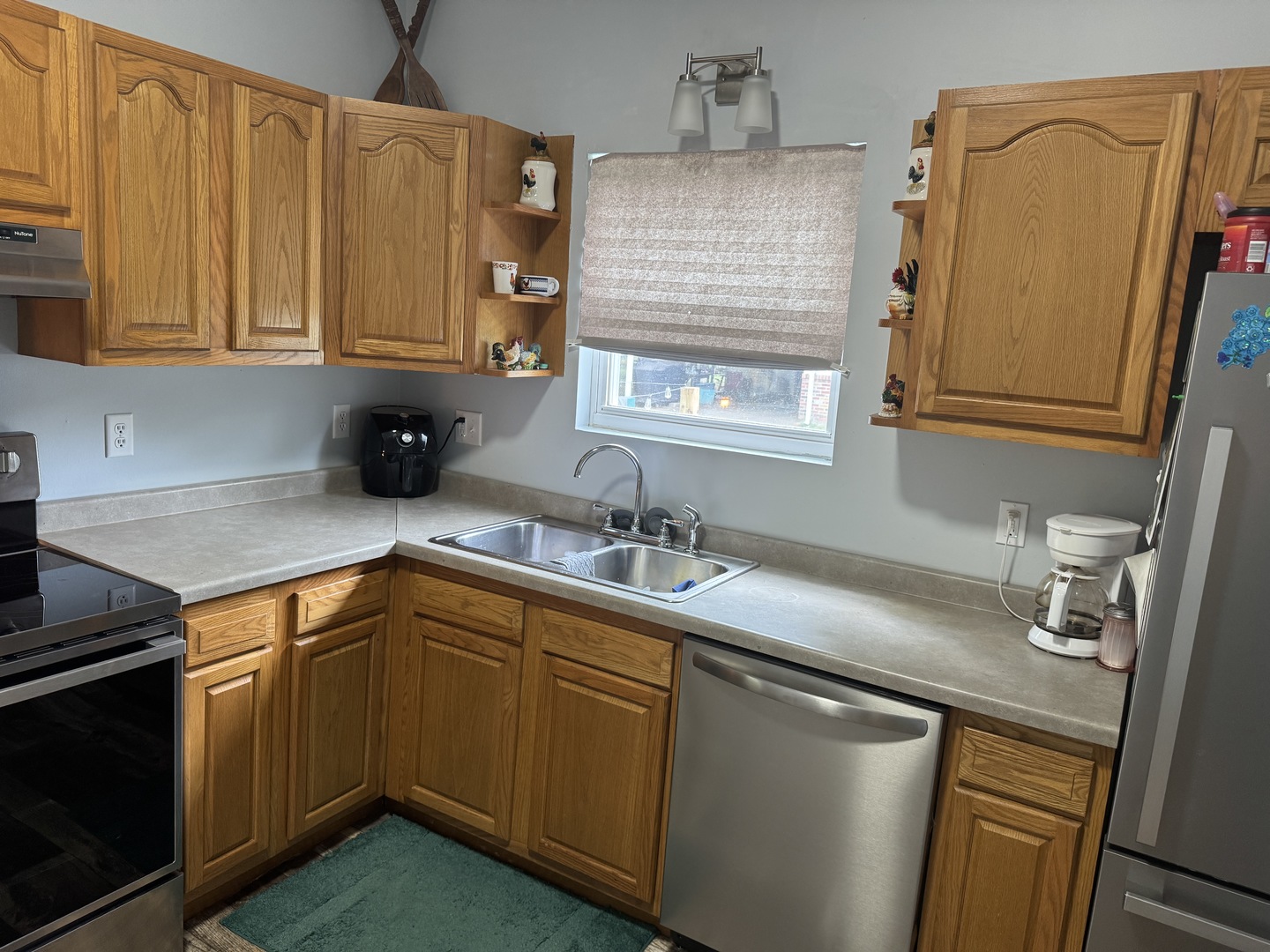 606 E Webster Street Property Photo 12