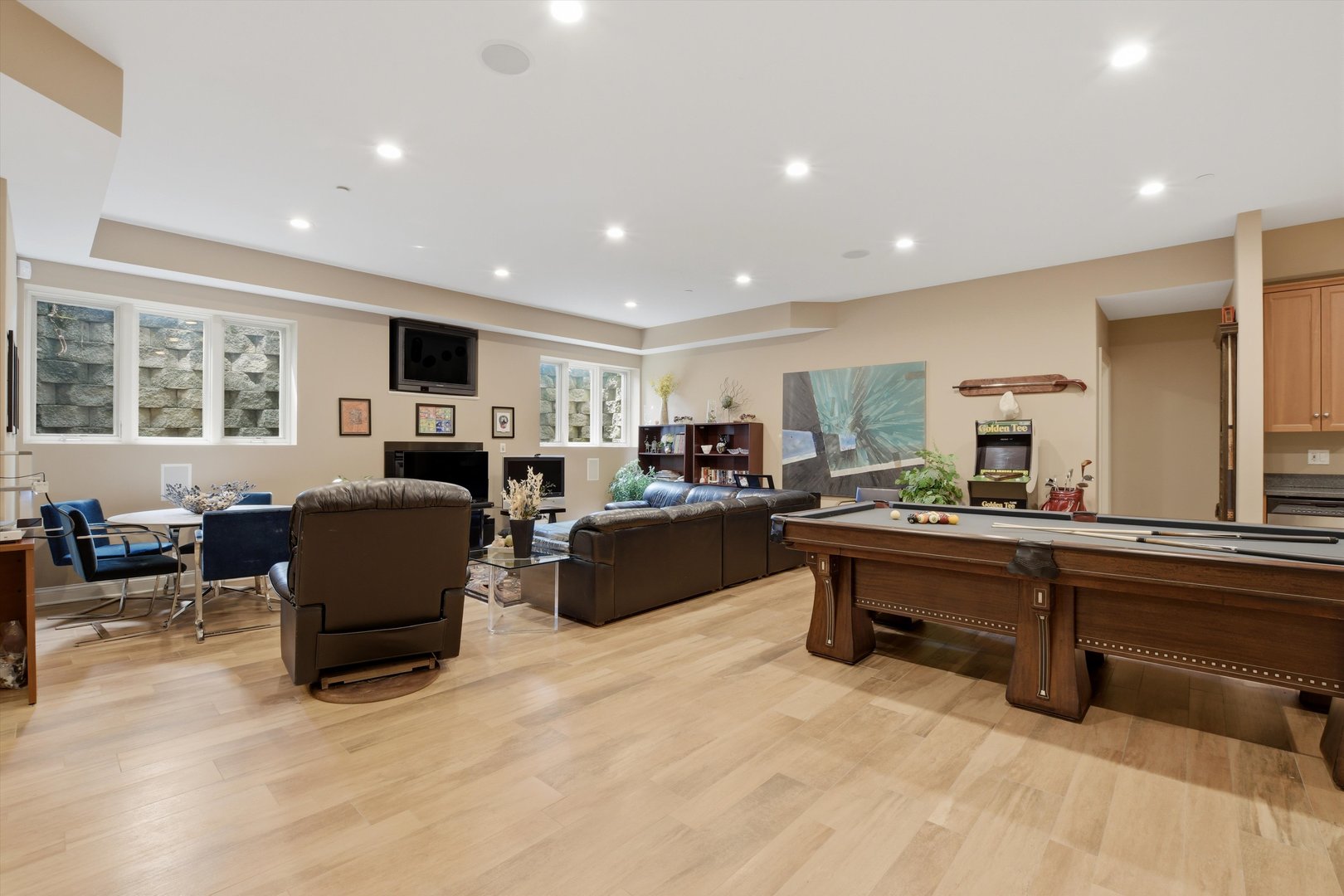 809 Edgemont Lane Property Photo 44