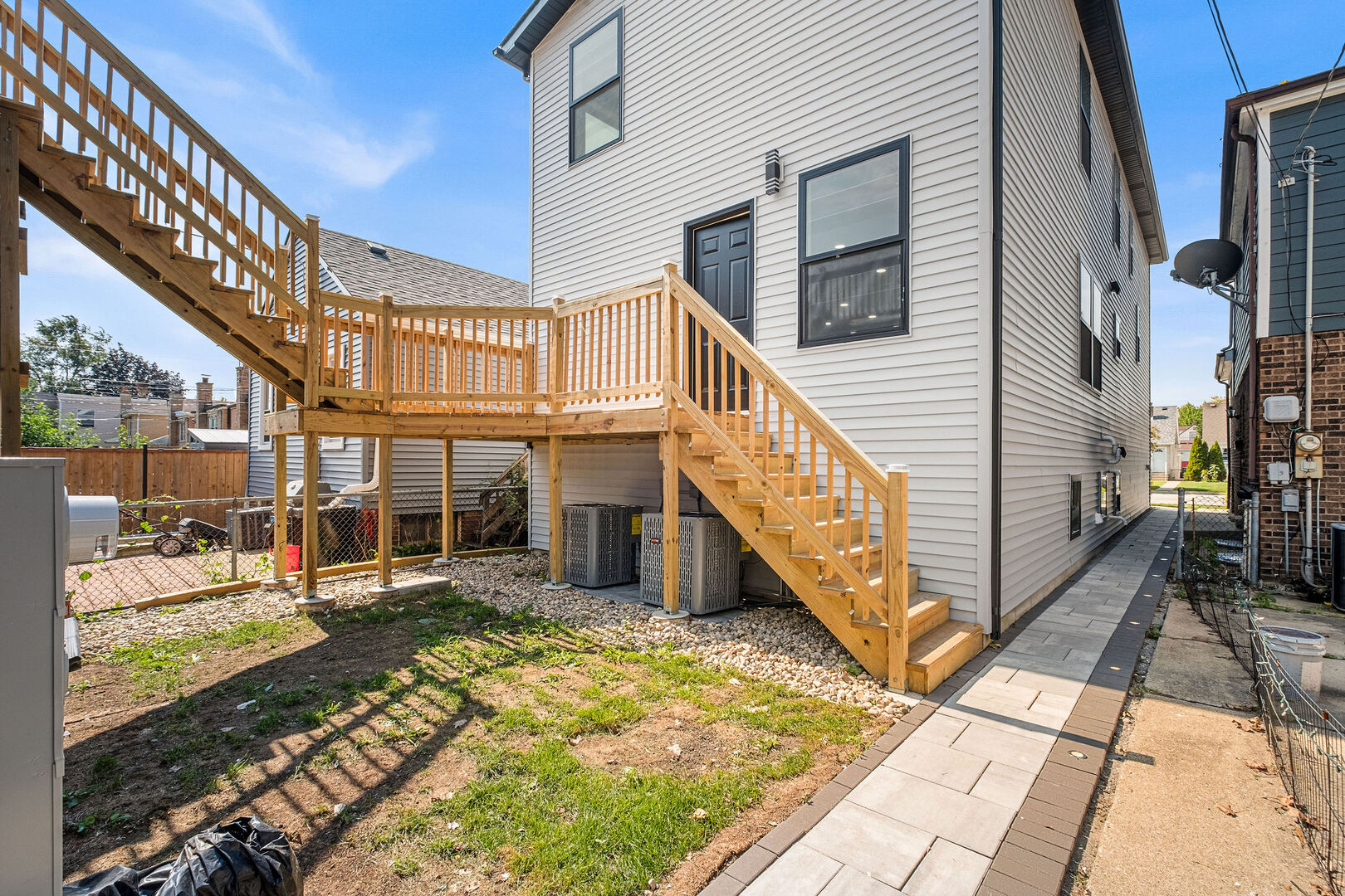 6672 W Montrose Avenue Property Photo 27