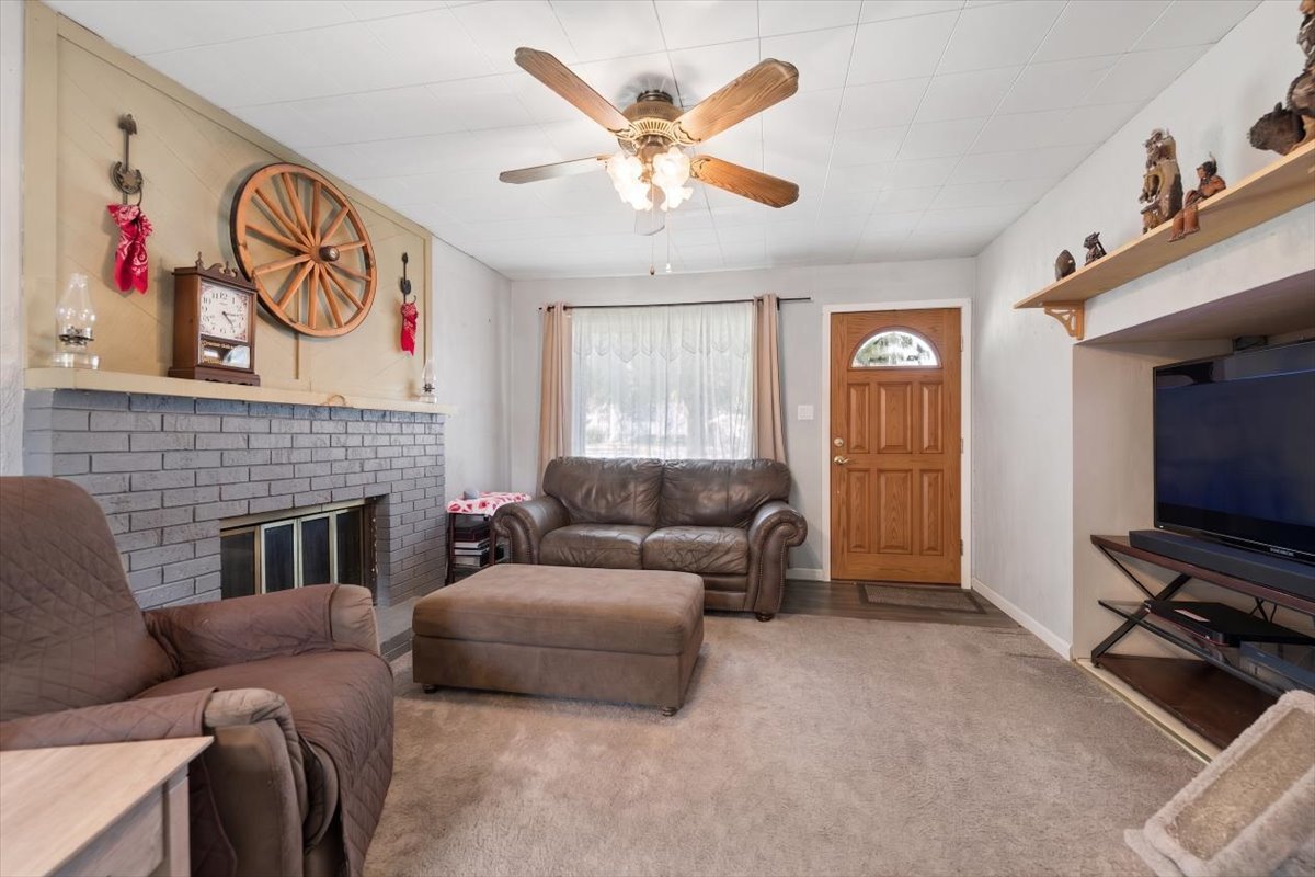 1140 Rathbone Avenue Property Photo 4
