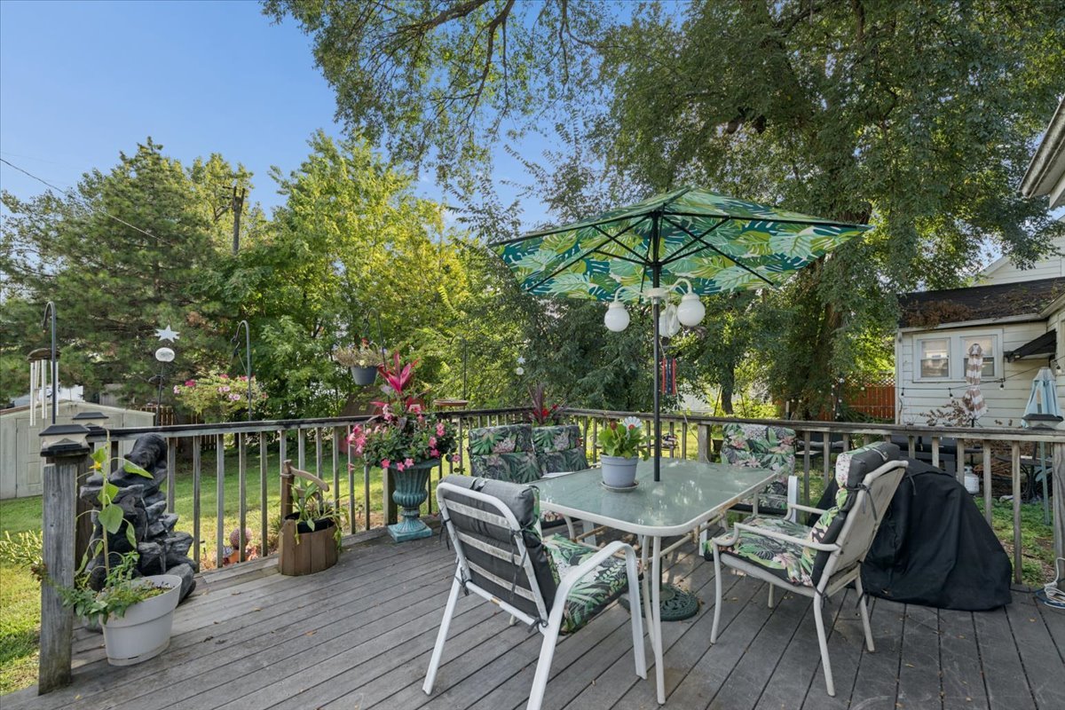1140 Rathbone Avenue Property Photo 16