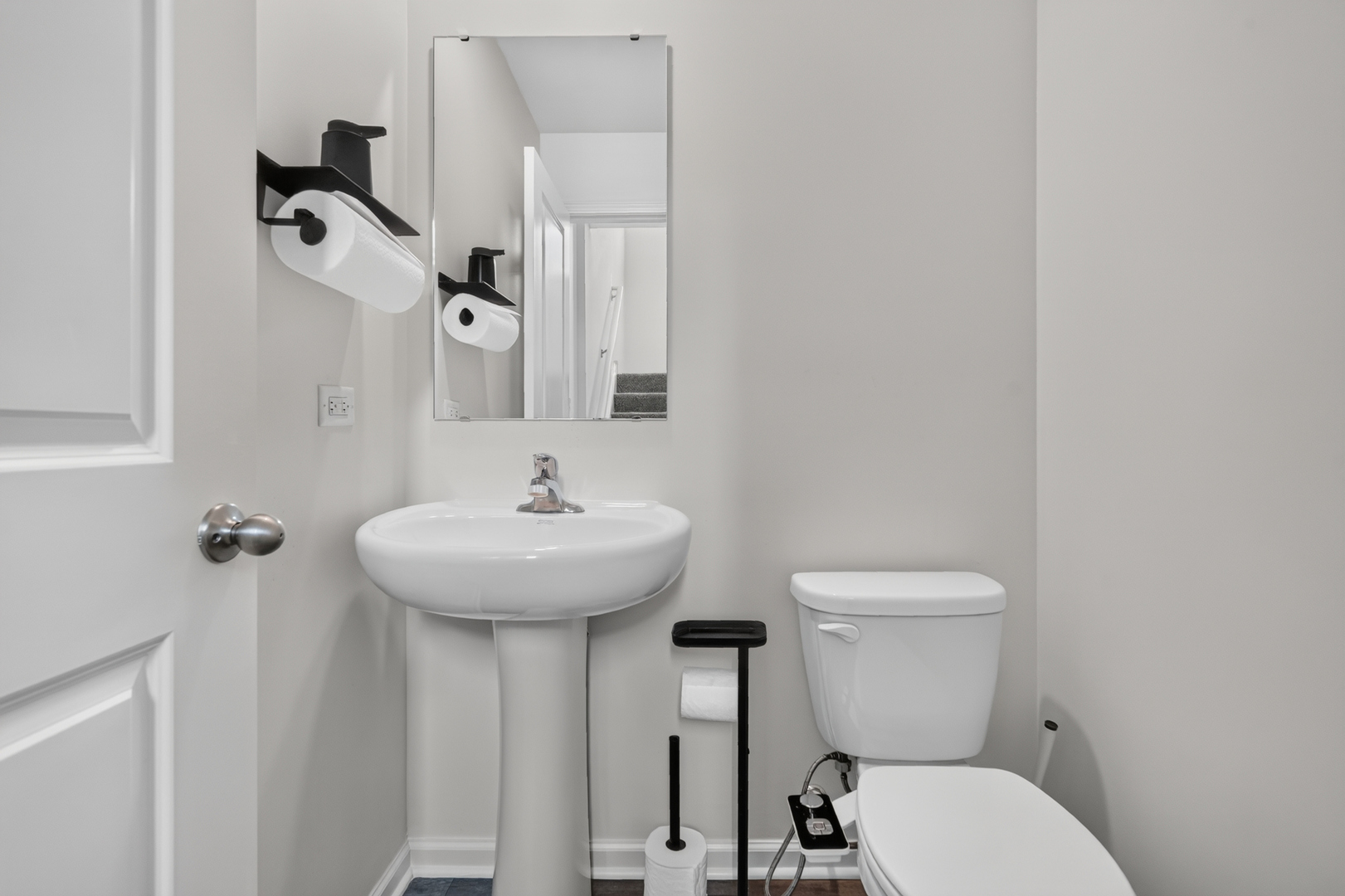 17317 Roscommon Road Property Photo 13