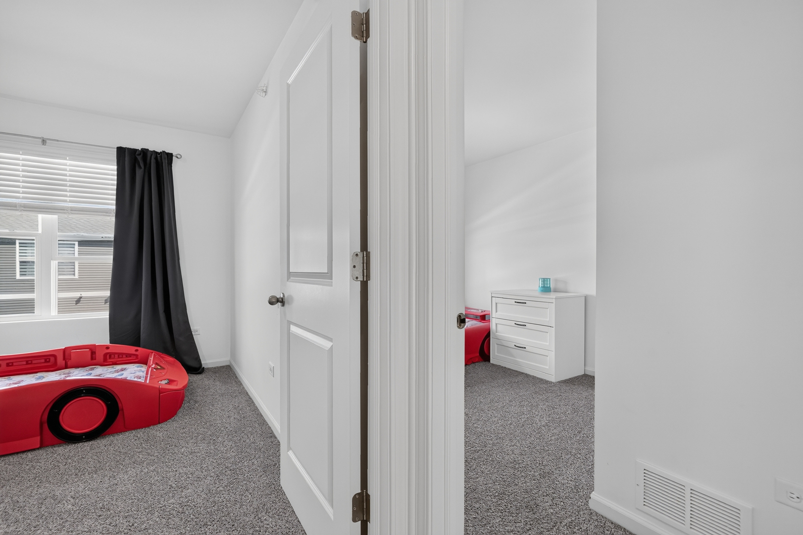 17317 Roscommon Road Property Photo 18