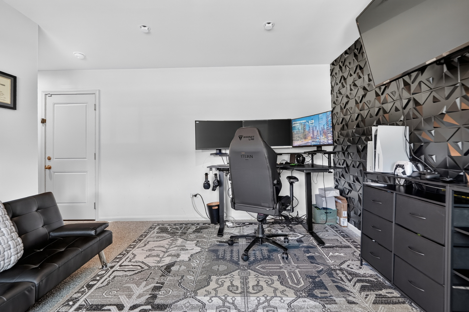 17317 Roscommon Road Property Photo 24