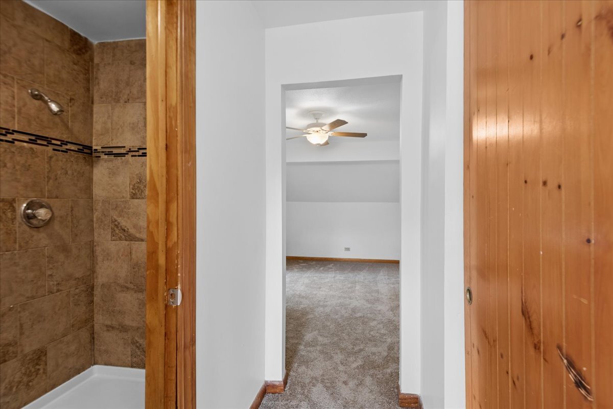 722 Shepard Court - Property Photo 16