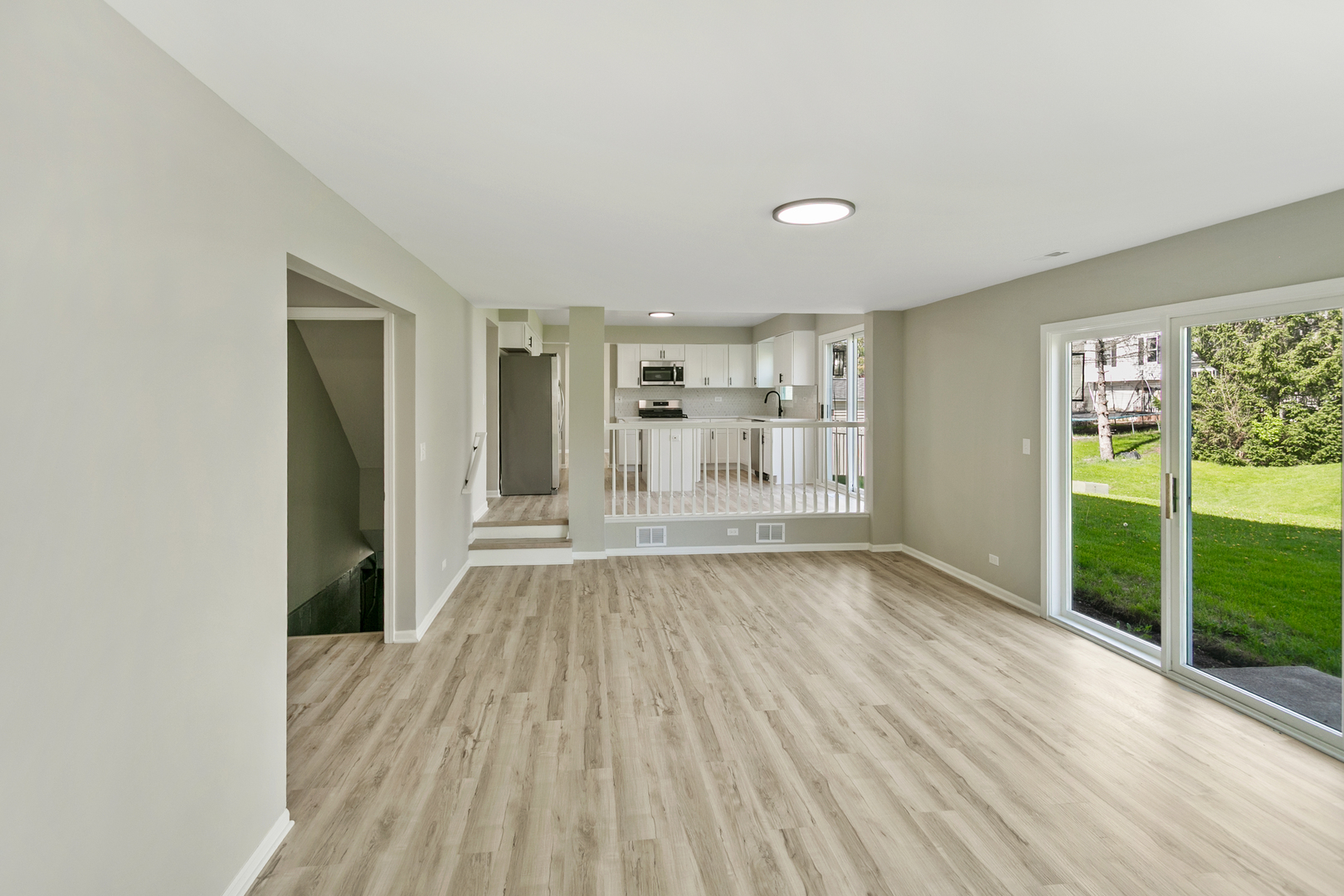 731 Roaring Brook Lane Property Photo 12