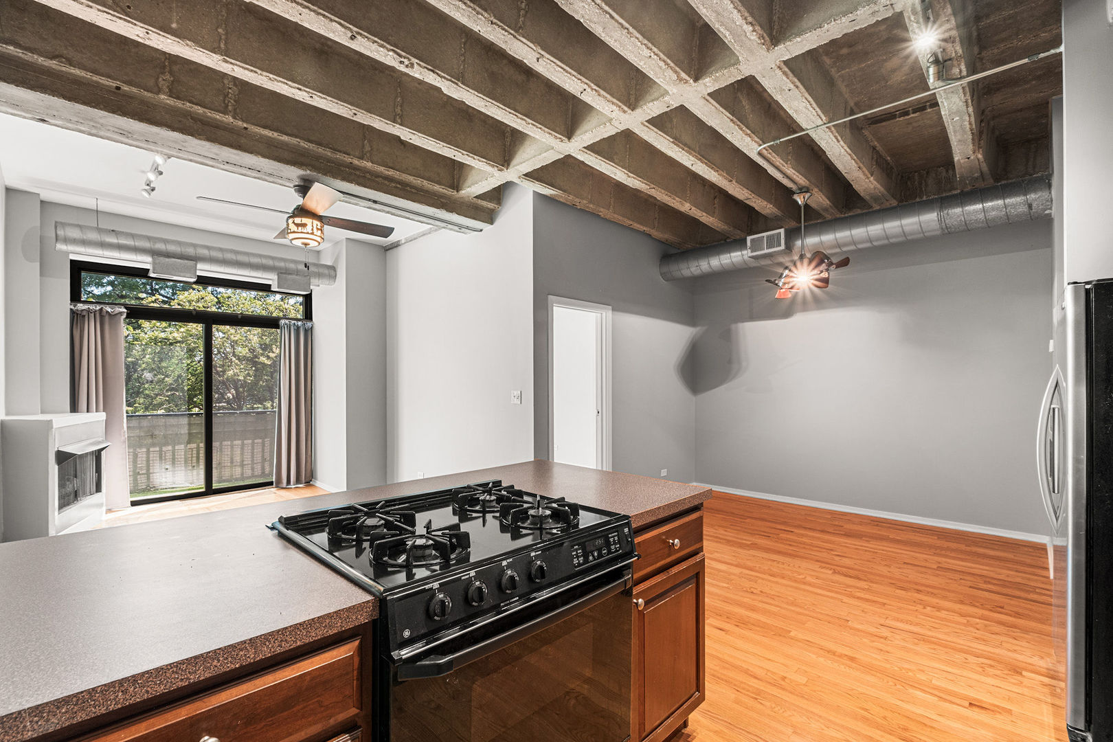 811 S Lytle Street 110 Property Photo 6