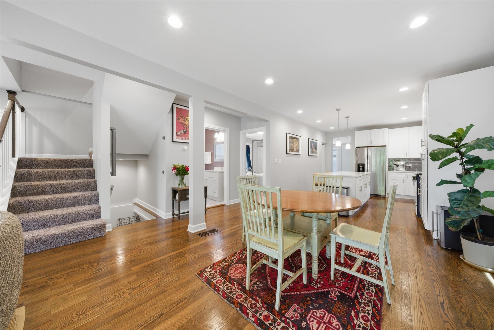 1423 Ridgeland Avenue Property Photo 4