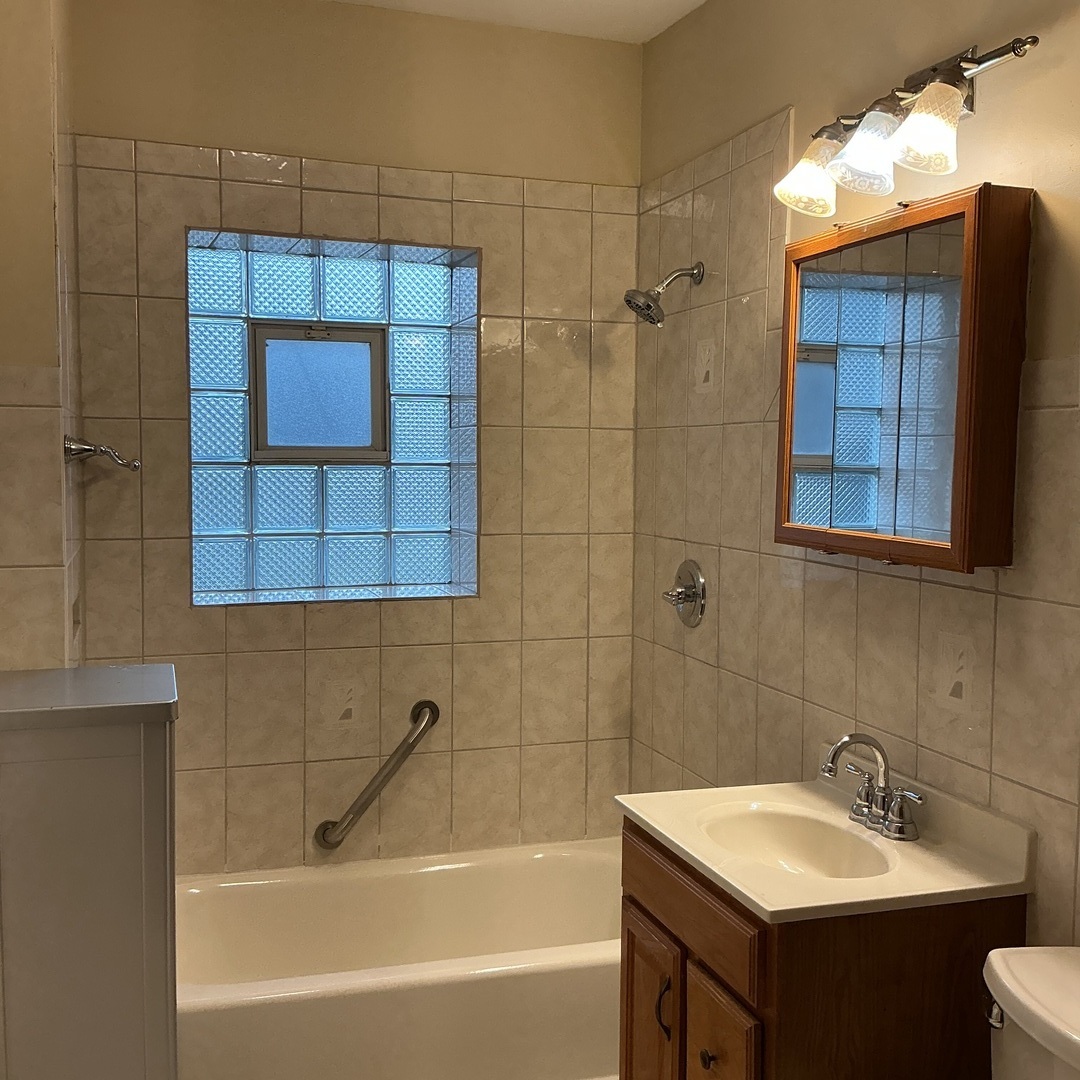 6730 S Ridgeland Avenue 1 Property Photo 6