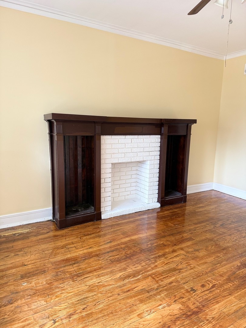 5703 S Emerald Avenue 2 Property Photo 5