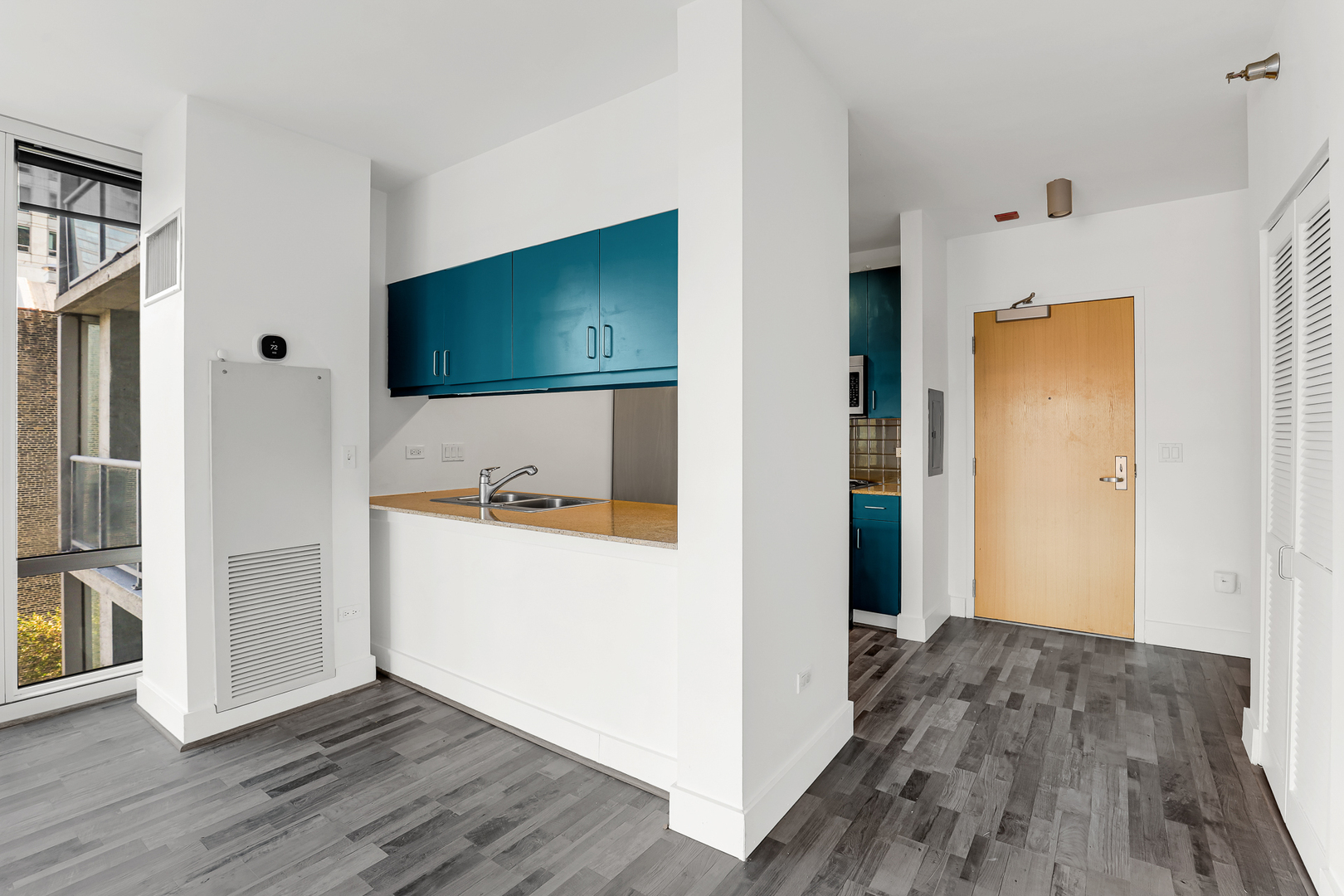 611 S Wells Street 908 Property Photo 15